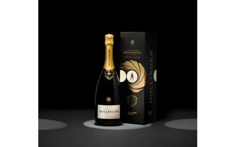James Bond Champagner: Bollinger Special Cuvée in einer eleganten Geschenkbox mit 007-Logo. Ein Hauch von Luxus für Agenten.